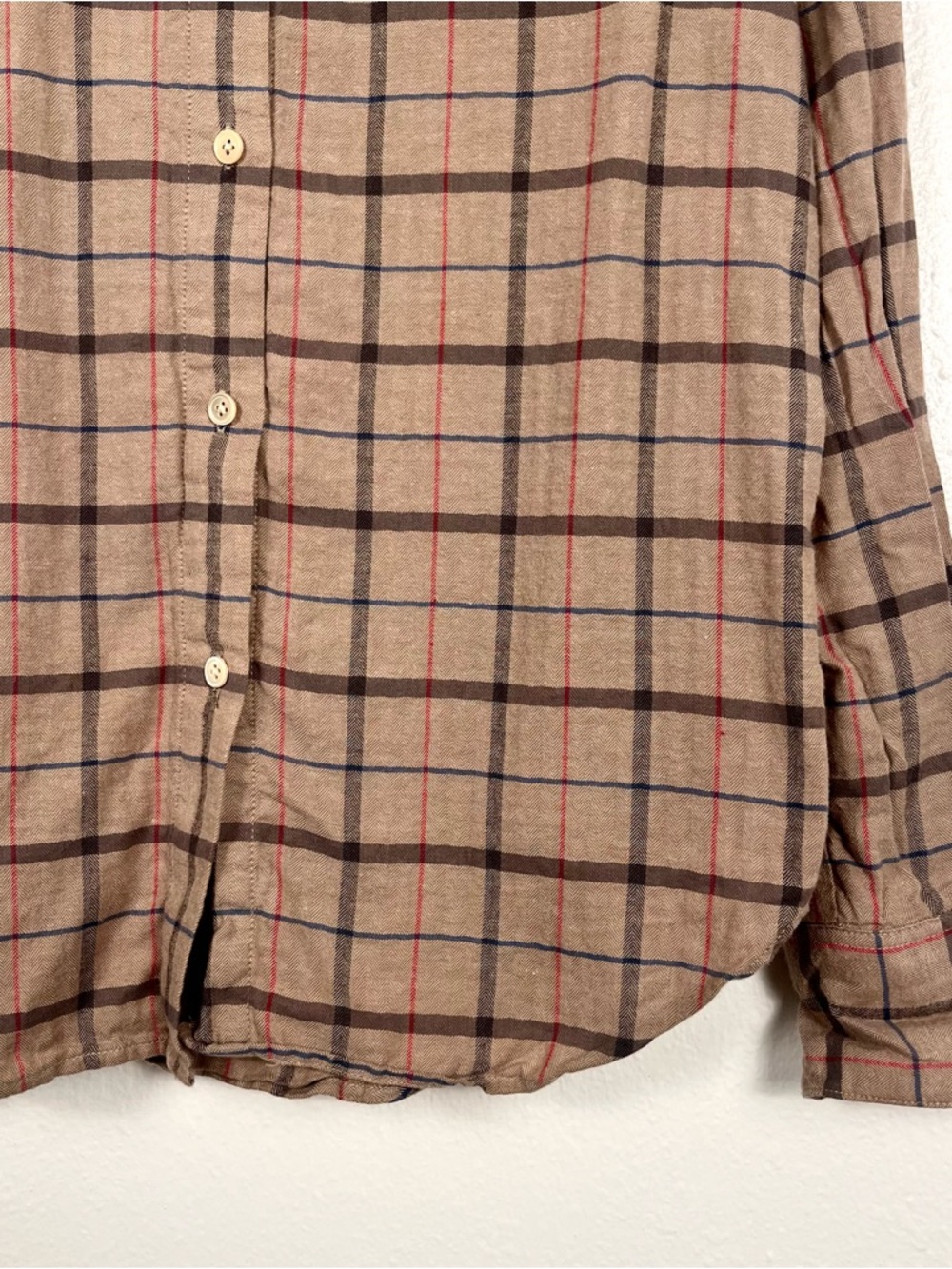 Jenni Kayne Lightweight Plaid Cotton Flannel Buttondown Shirt in Tan Beige - Picture 4 of 7